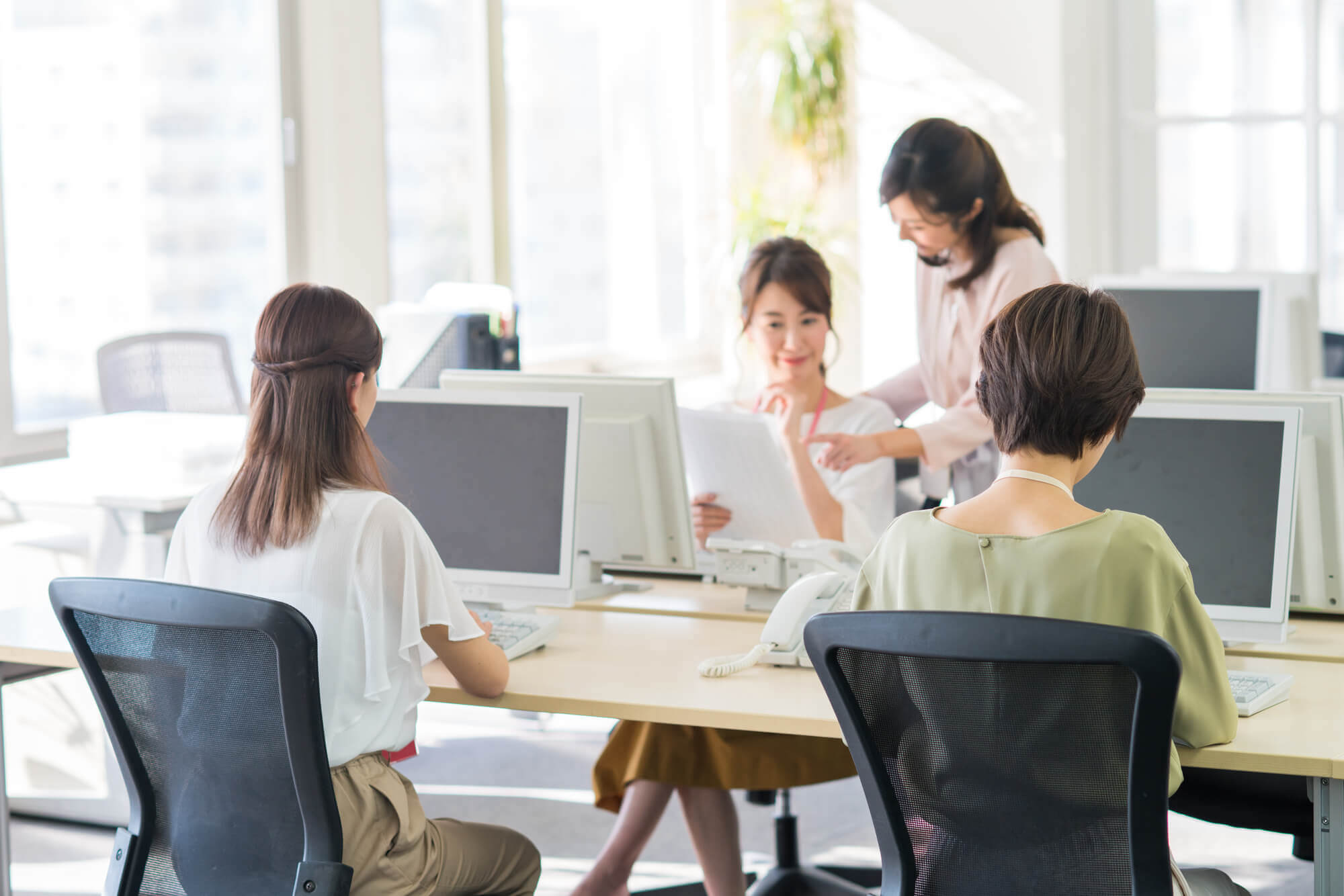 40代や50代女性の職場